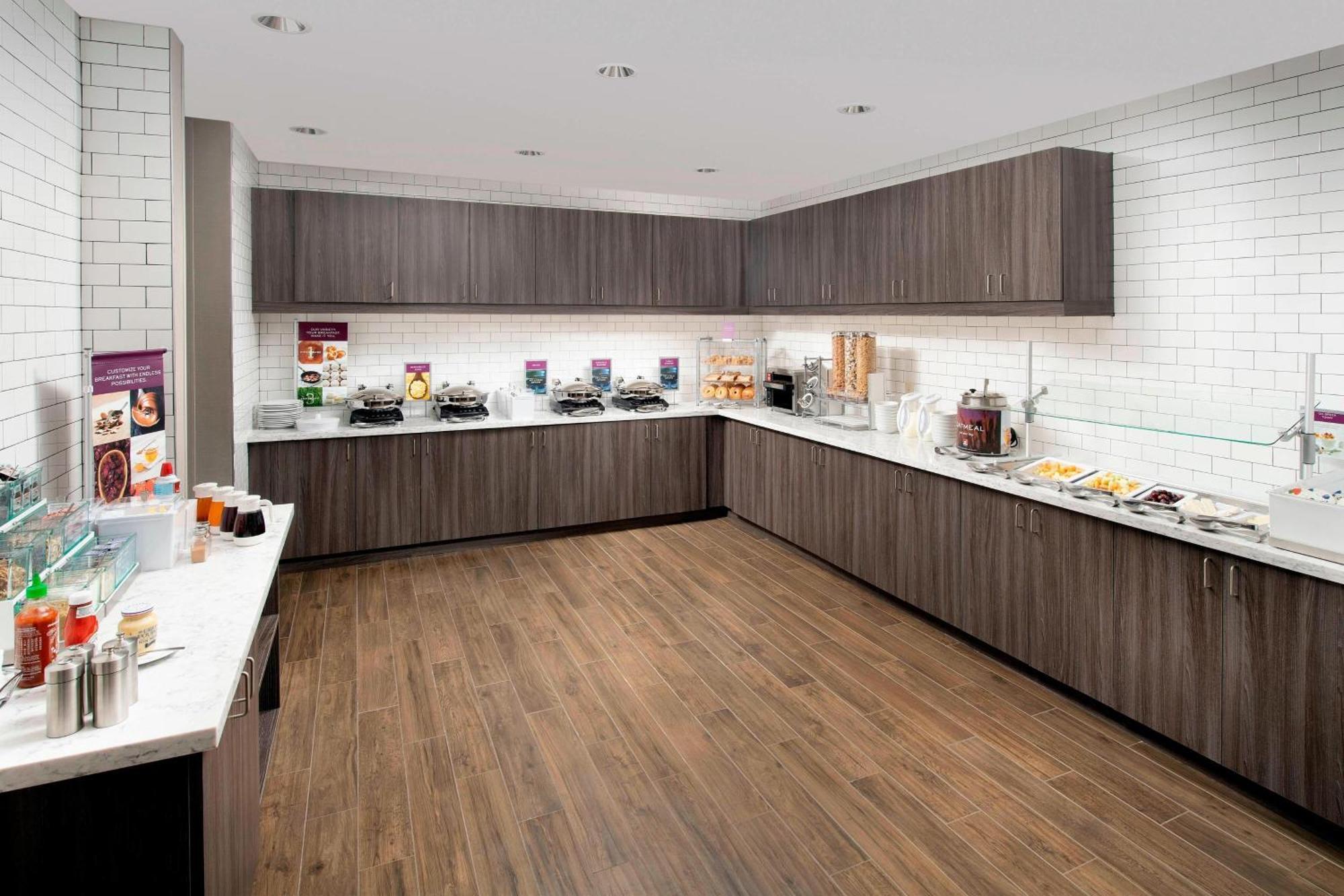 Residence Inn By Marriott Denver Airport/Convention Center Restaurace fotografie